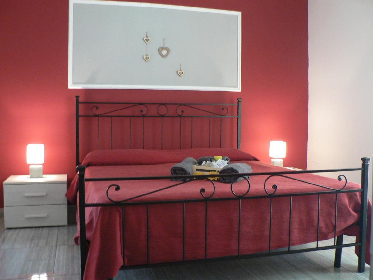 Dolcesosta B&B Marina Di Pulsano Екстер'єр фото