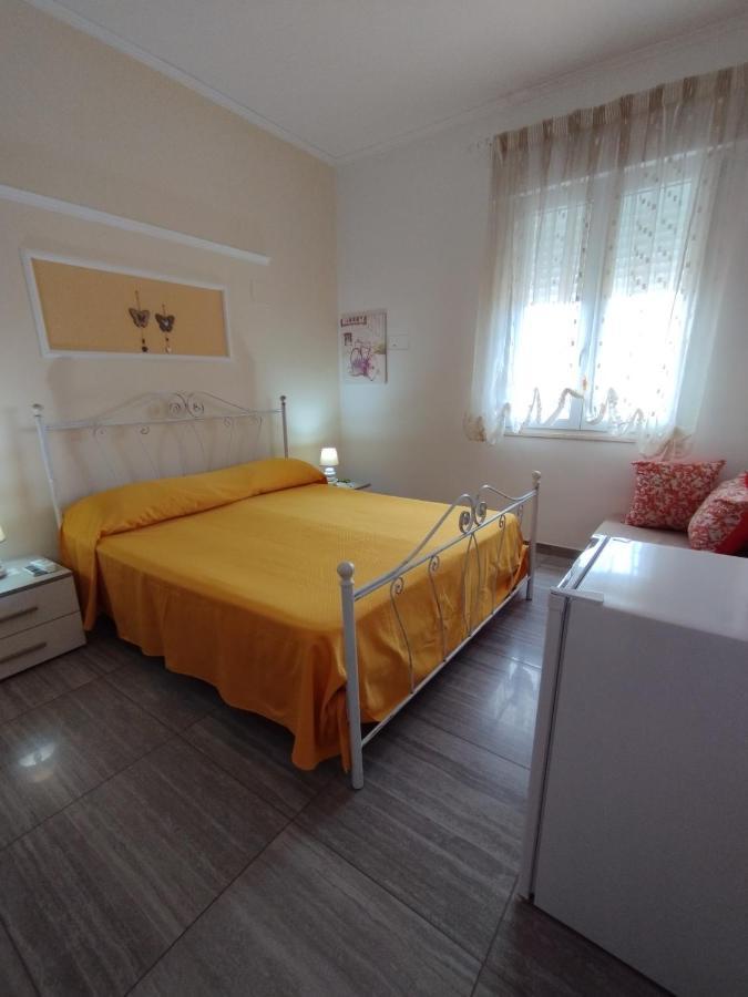 Dolcesosta B&B Marina Di Pulsano Екстер'єр фото
