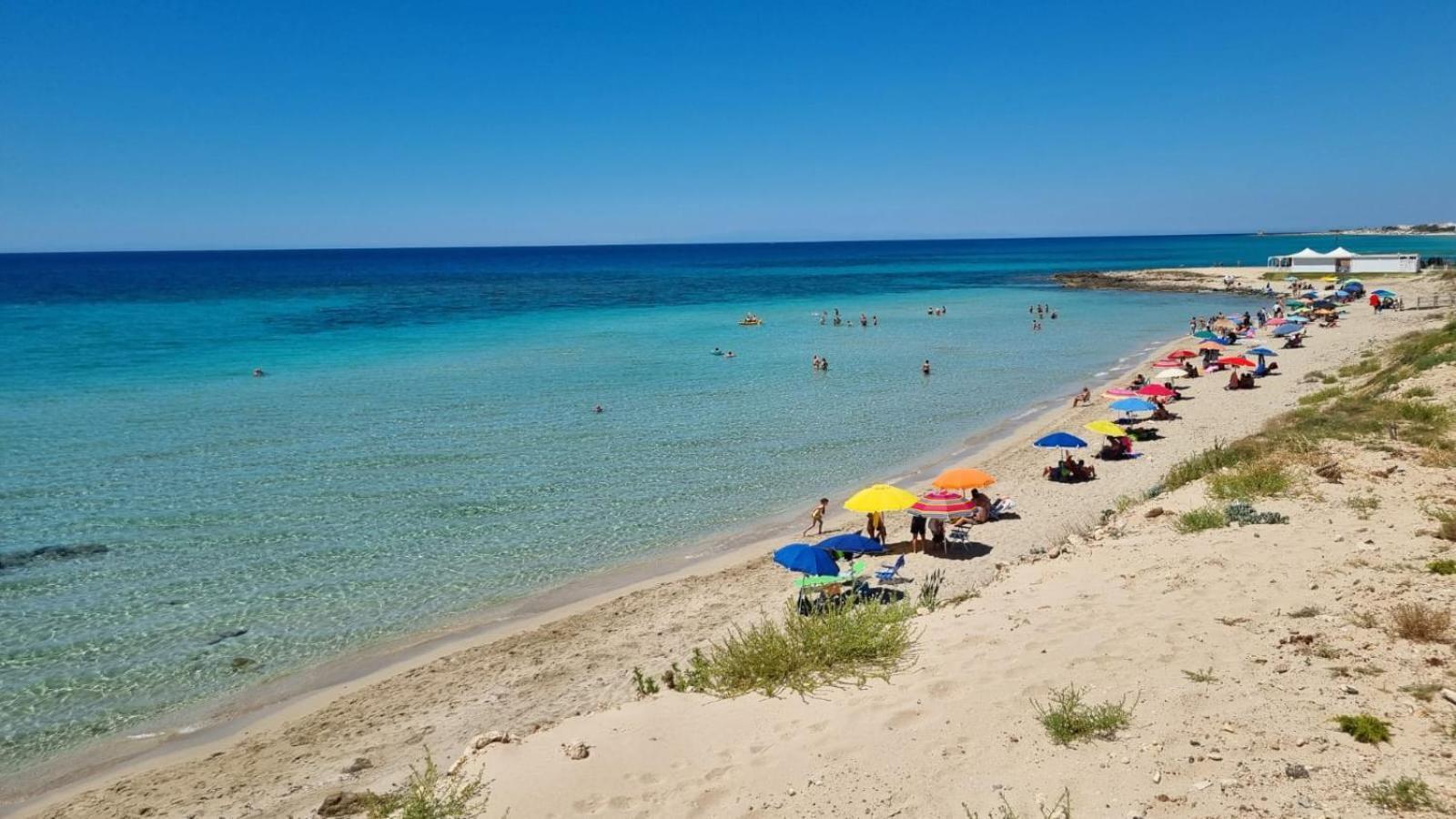 Dolcesosta B&B Marina Di Pulsano Екстер'єр фото